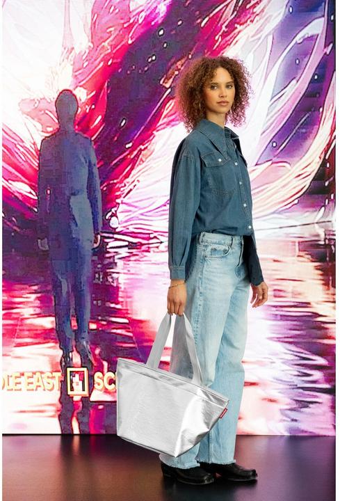 Actual product image reisenthel Tasche Shopper M Silver Crackle