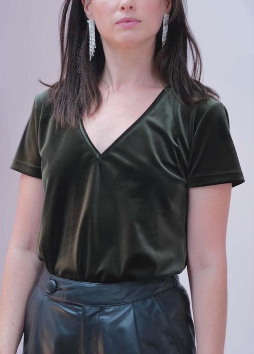 Actual product image La Petite Étoile 's t-shirt elvie v (M)