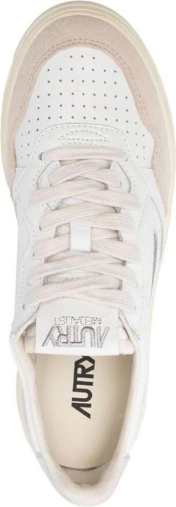 Actual product image Autry Medalist Low (38)