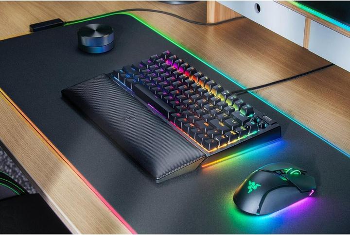 Produktbild Razer BlackWidow V4 (US, Kabelgebunden)