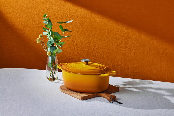 Produktbild Le Creuset Bräter Signature oval 31 cm Nectar (31 cm, Bräter + Schmortopf, Gusseisen)