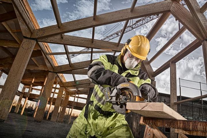 Produktbild DeWalt Akku-Handkreissäge 54V XR Flex-Volt DCS 575 NT