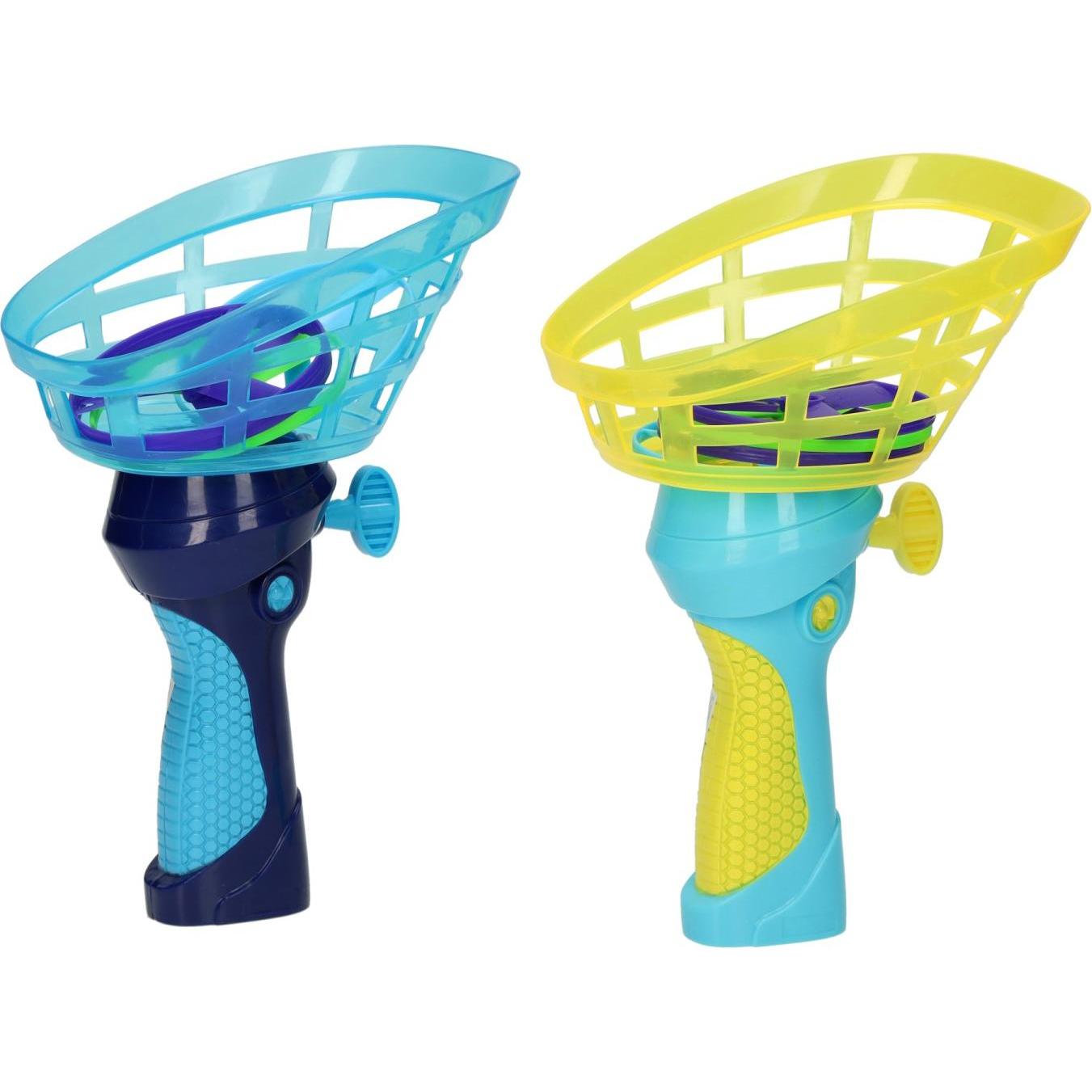 Starten Sie das Fang- und Wurfspiel "Cup UFOs". (49954353)