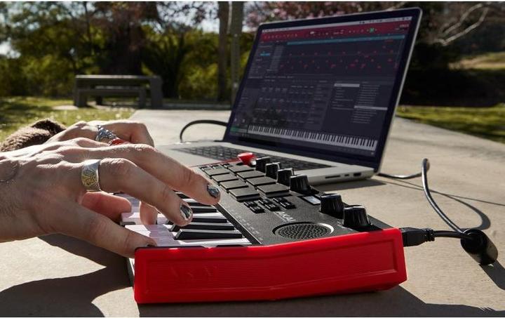 Actual product image Akai MPK Mini Play MK3 (Keyboards)