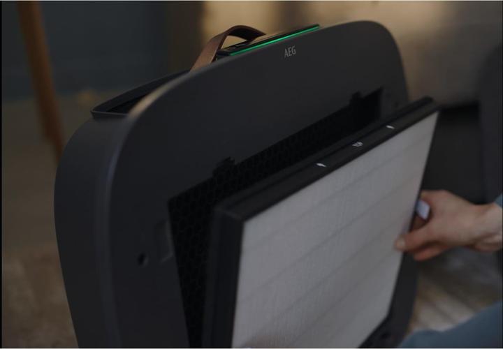 Produktbild AEG Zubehör AFWCAR3 CARE Ultimativer Schutzfilter für AX5 & AX7 (1 x)