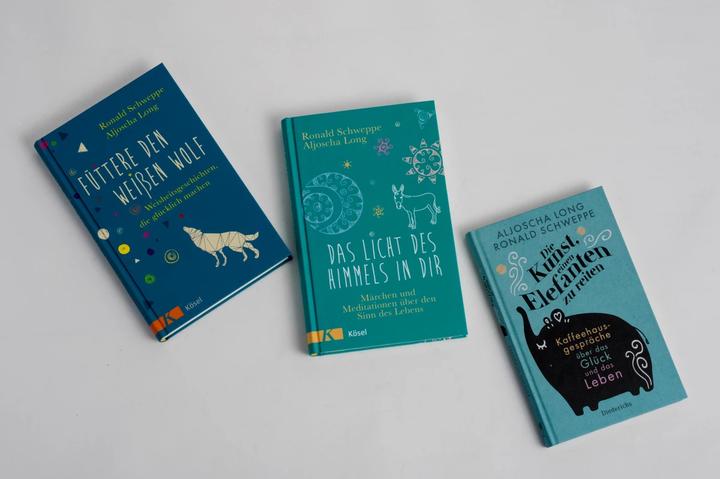 Immagine prodotto Die Kunst, einen Elefanten zu reiten (Tedesco, Alyosha Lungo, Ronald Schweppe, 2021)