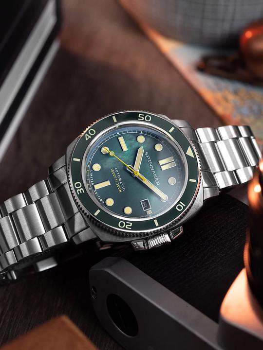Actual product image Spinnaker SP-5106-33 Hull Automatic Pearl Diver Limited (Rotating bezel left, Diving watch, 42 mm)