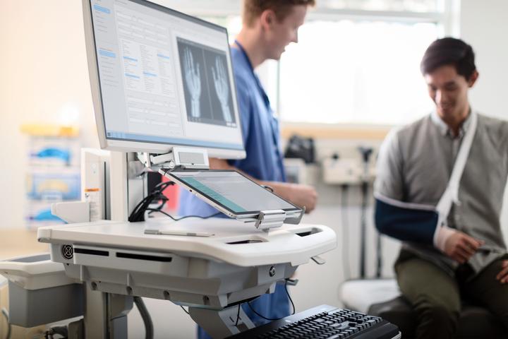 Actual product image HP Elite x2 1012 G2 - Tablet - with detachable keyboard - Core i5 7300U / 2.6 GHz - (12.30", 512 GB, 16 GB, Intel Core i5-7300U)