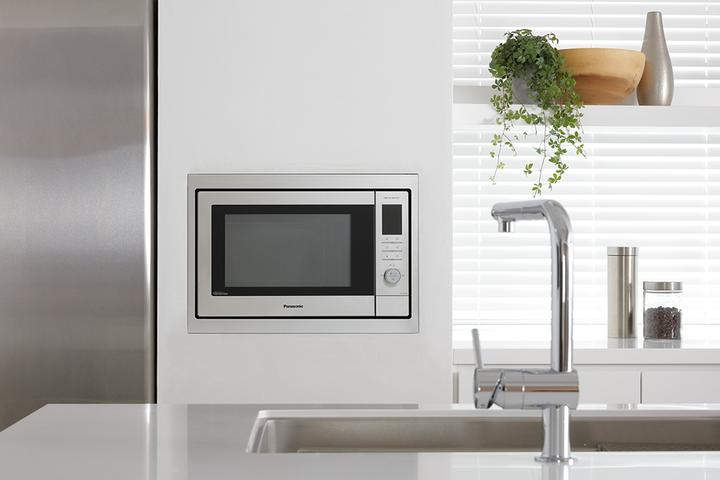 Produktbild Panasonic NN-TK81KCSCP Einbaurahmen (34 l)