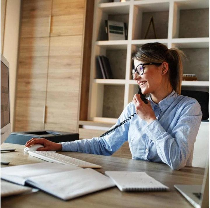 Actual product image Gigaset Desk 400