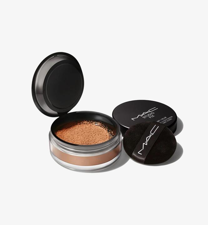 Image du produit MAC Cosmetics Studio F / Blurring Weightl Powder Deep D. (Obscurité profonde)