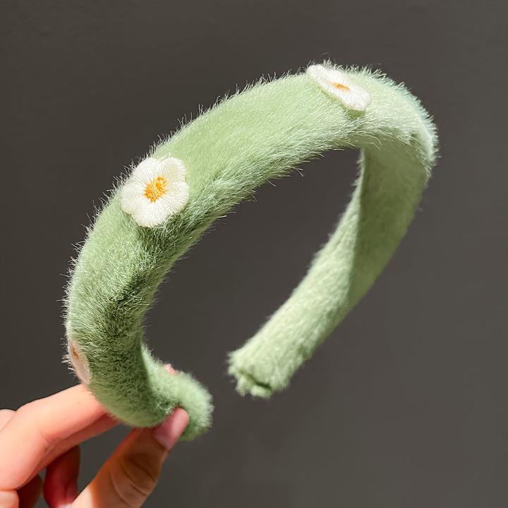 Actual product image Activity Board Elegant, minimalist daisy headband made from plush polyester - fashionable