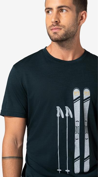 Actual product image Super Natural Skiing Gear Tee (XXL)