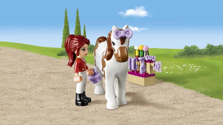 Produktbild LEGO Friends Heartlake Reiterhof (41126, LEGO Friends)