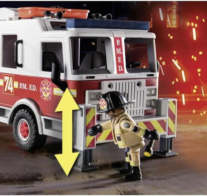 Actual product image Playmobil Fire truck: US Tower Ladder (70935, Playmobil City Action)