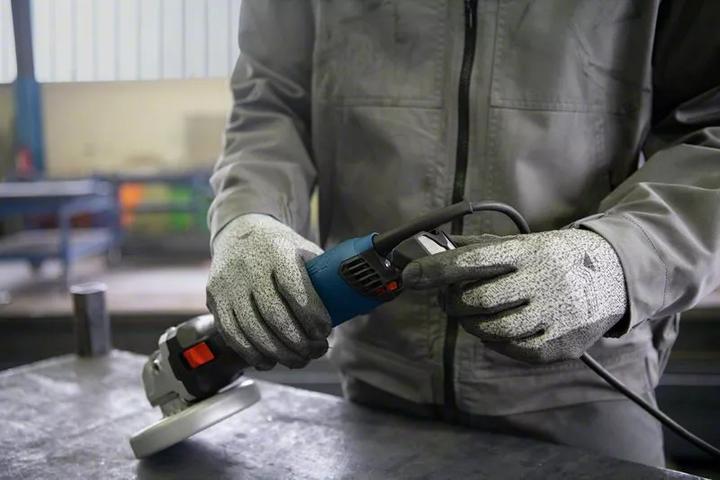 Actual product image Bosch Professional GWS 17-125 S (125 mm)