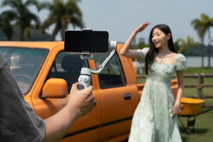 Actual product image Zhiyun Cinepeer Cq5 Combo (Smartphone, 0.28 kg)