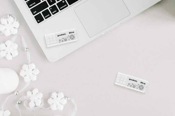 Actual product image Goodram Pendrive UME2 64GB USB 2.0 Winter (64 GB, USB-A)