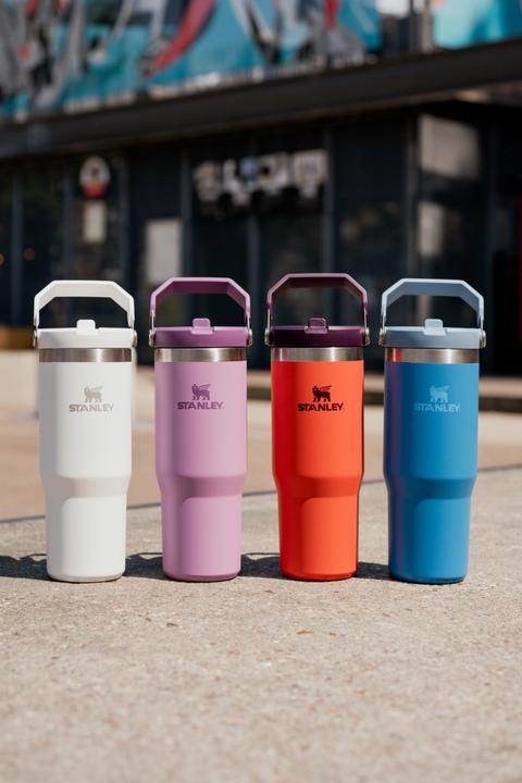 Actual product image Stanley 1913 The IceFlow Flip Straw Tumbler thermos bottle, blue, 890 ml (0.89 l)