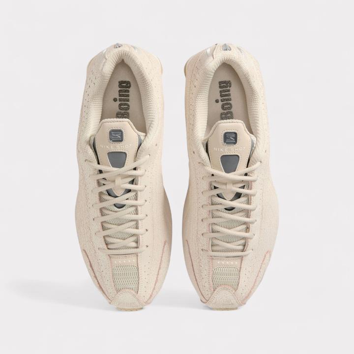 Produktbild Nike Shox R4 (44)