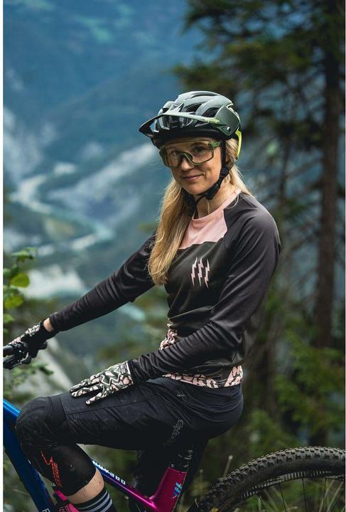 Actual product image Muc-Off MTB gloves (M)