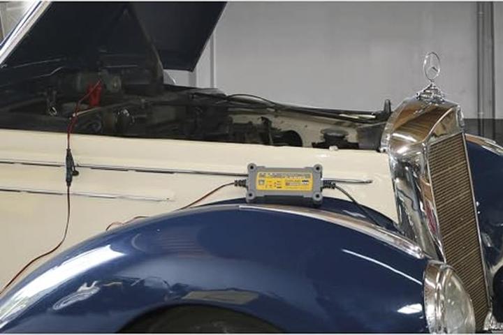 Actual product image GYS Charger FLASH HERITAGE 6A (12V, 6V, 6 A)