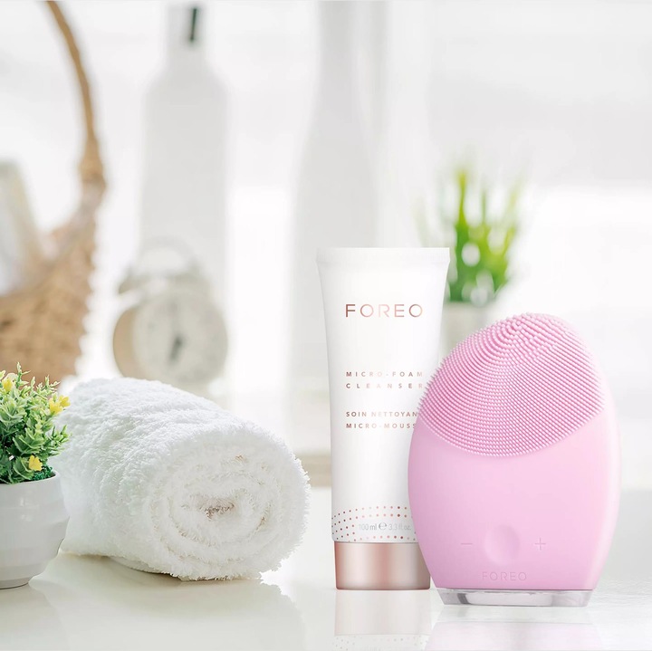 Actual product image Foreo Micro-Foam Cleanser (Foam, 100 ml)