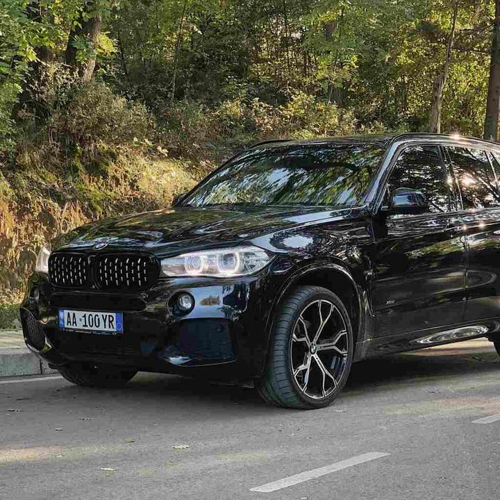 Actual product image WeatherTech BMW X5 (G08 | G18) (2018-2024) Car sun visor (small sensor)