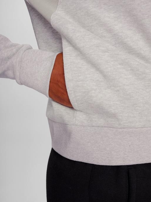 Actual product image hummel Hmltravel Zip Hoodie Woman (XS)