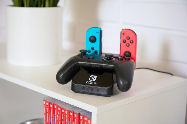 Immagine prodotto PowerA Stazione di ricarica per controller per Nintendo Switch (Switch, Switch OLED)