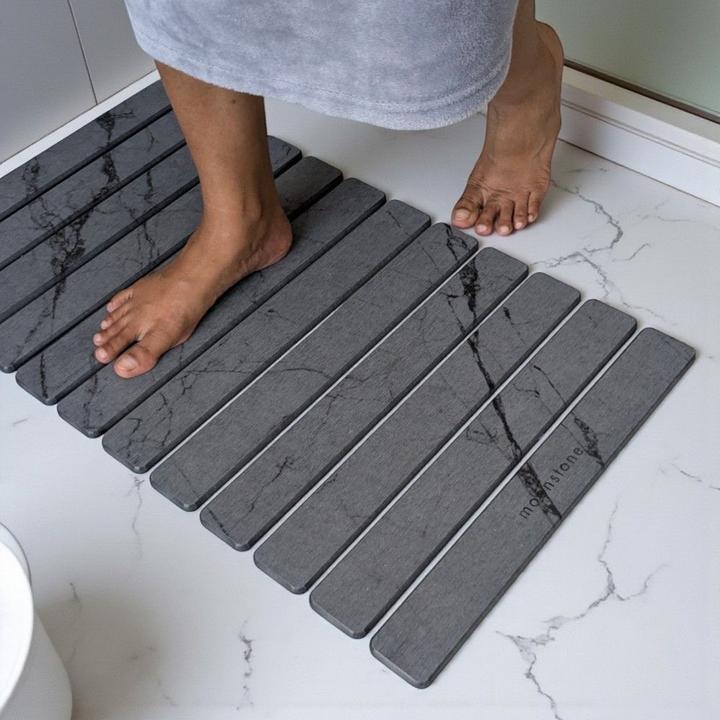 Actual product image Moonstone Badematte Melipa XL aschegrau aus Kieselgur (76 x 43 cm)