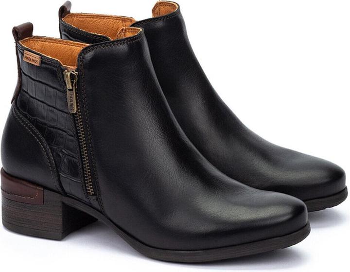 Actual product image Pikolinos Malaga (39)