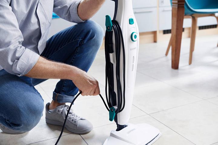 Actual product image Leifheit CleanTenso Upright Steam Cleaner (1200 W)