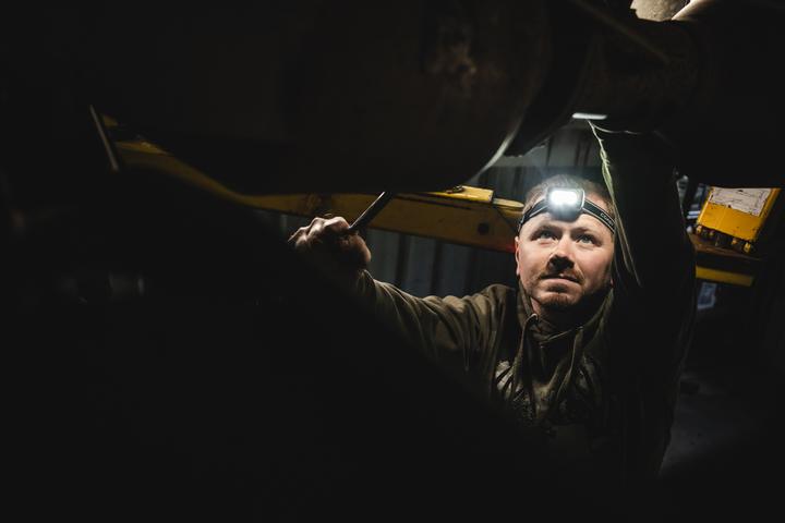 Immagine prodotto Coast RL20RB Lampada frontale ricaricabile con sistema di batterie impilabili, inclusa la batteria (1000 lm)