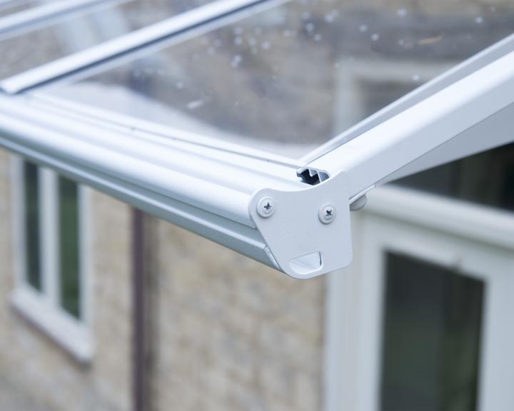 Actual product image Palram Canopy Bordeaux 670.5x139 cm white polycarbonate clear