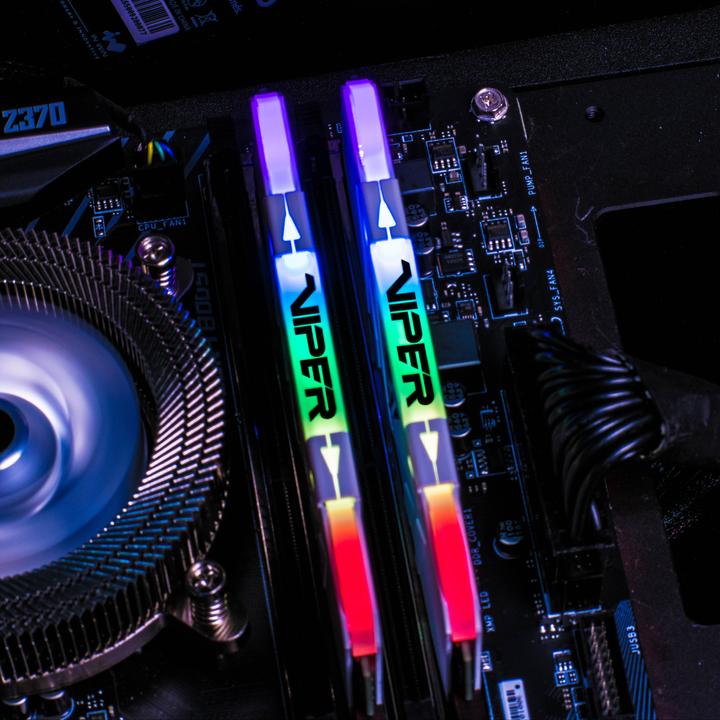 Produktbild Patriot Viper RGB (2 x 8GB, 2666 MHz, DDR4-RAM, DIMM)