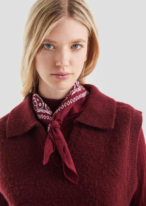 Produktbild s.Oliver Strickpullover Flauschiger Pullunder mit Polokragen (XL)