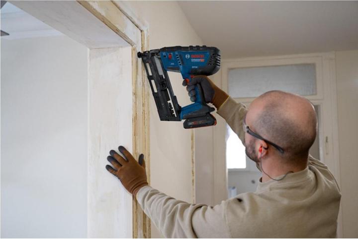 Produktbild Bosch Professional GNH 18V-64-2 M