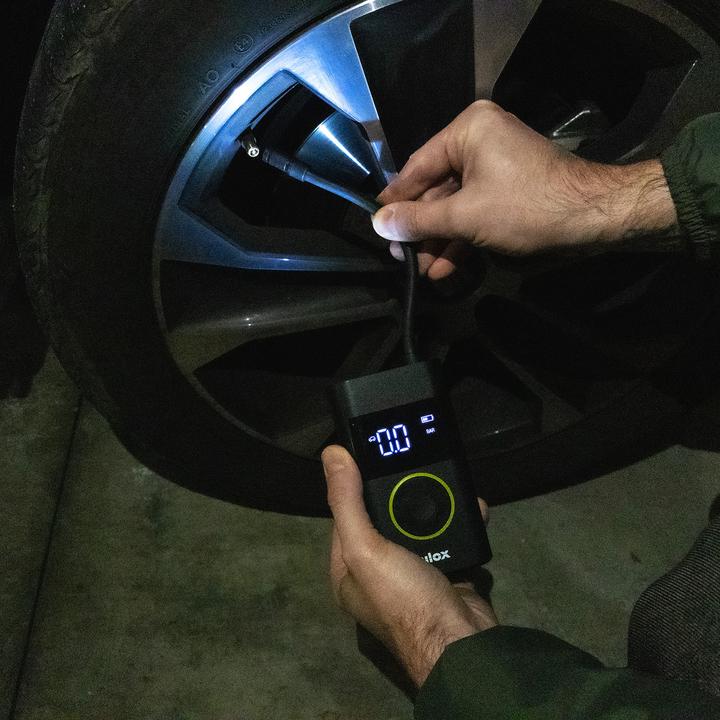 Actual product image Nilox Compressore ad Aria Portatile Multifunzione