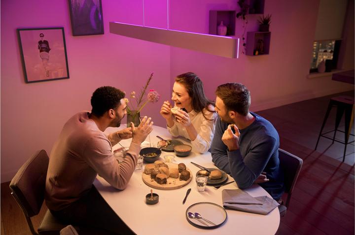 Produktbild Philips Hue Ensis (4750 lm)
