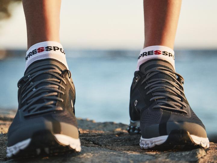 Immagine prodotto Compressport Pro Racing Socks v4.0 Ultralight Run Low (45 - 48)