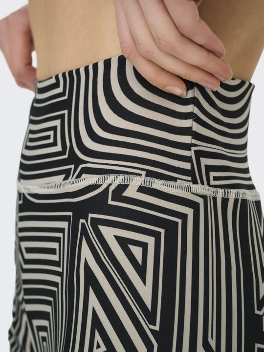 Image du produit Only Play ONPFONT-2 Hohe Taille Slim Fit Trainingsshorts Trainingsshorts (XS)