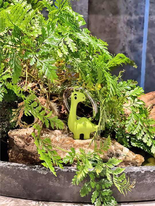 Actual product image Metalmorphose Keychain Long Neck Dino