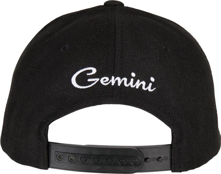Actual product image Mister Tee Zodiac YP Classics 5-Panel Premium Curved Visor Snapback Cap - 16461 (One size)