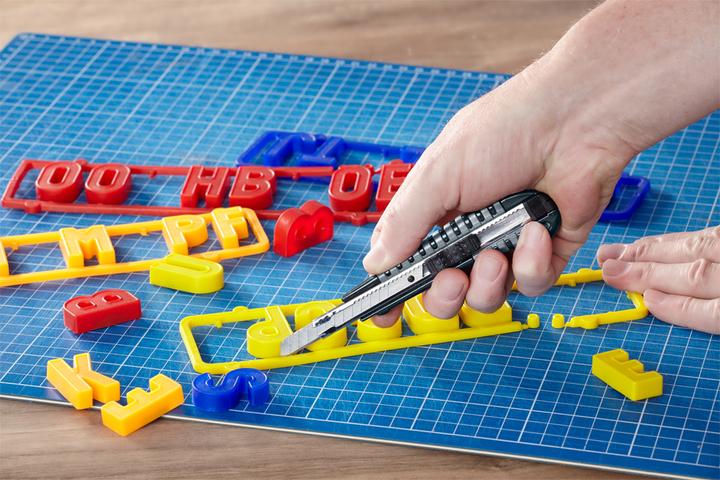 Image du produit kwb Cutter professionnel à lame sécable avec fonction auto-bloquante, 9 mm