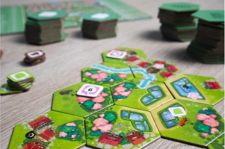 Produktbild Pegasus 51243G - Dorfromantik - Sakura (DE) (Deutsch, 1 - 6 Spieler)