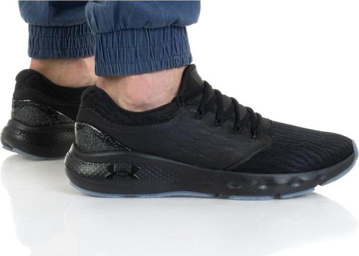 Produktbild Under Armour Charged Vantage (42)