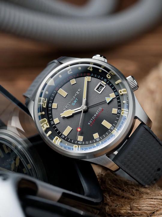 Immagine prodotto Spinnaker SP-5121-33 Bradner GMT