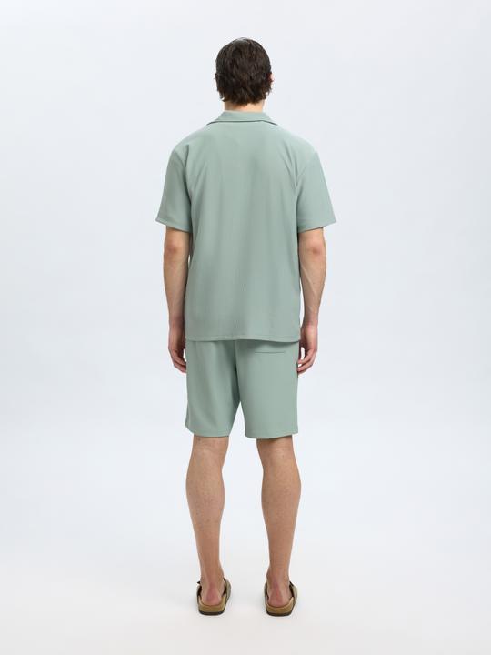 Actual product image Selected Geripptes cuban collar Kurzarmhemd (L)