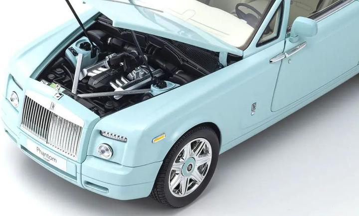 Produktbild Kyosho Rolls-Royce Phantom Coupé Türkis 1:18